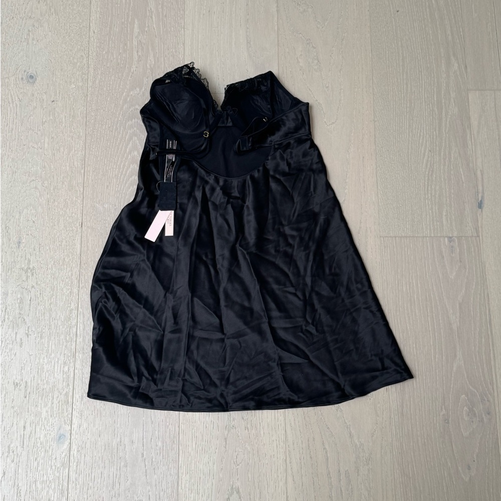 NWT Victoria’s Secret Satin Night Gown Lingerie Size Medium - Picture 2 of 4